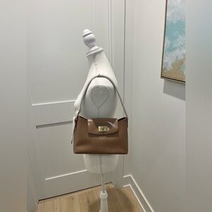 NEW J. Crew Edie Shoulder Bag beige Italian Leather  $198 CB970 monogrammed MAG